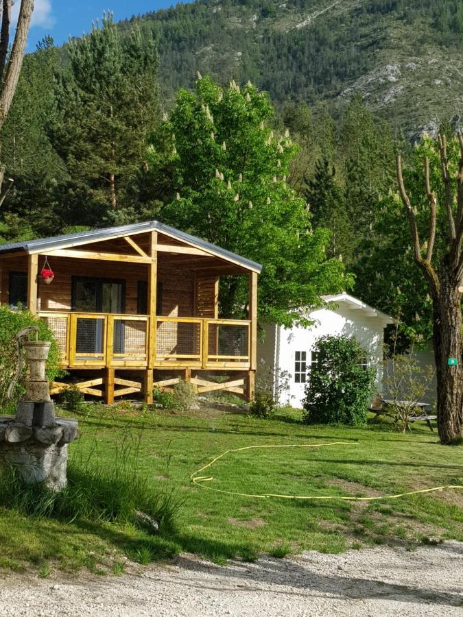Camping Calme Et Nature Castellane Zewnętrze zdjęcie