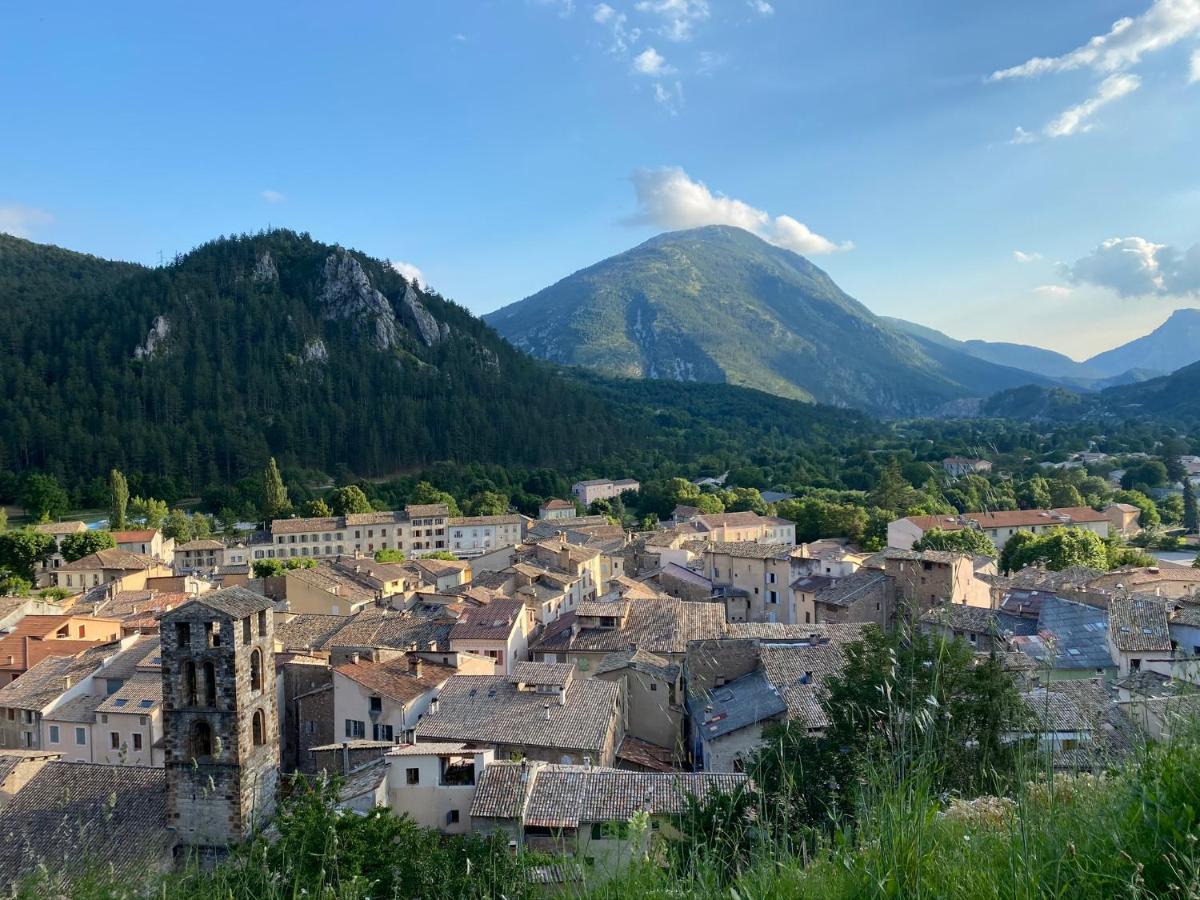 Camping Calme Et Nature Castellane Zewnętrze zdjęcie