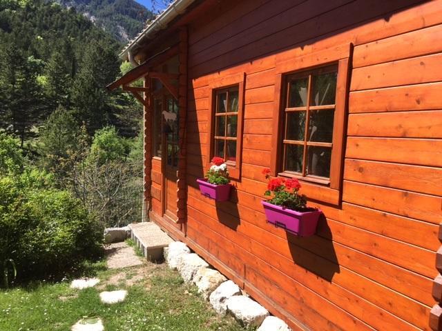 Camping Calme Et Nature Castellane Zewnętrze zdjęcie